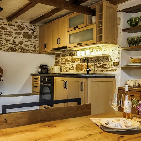 Holiday home Lithos House Tiny House-wifi-village & Sea View *